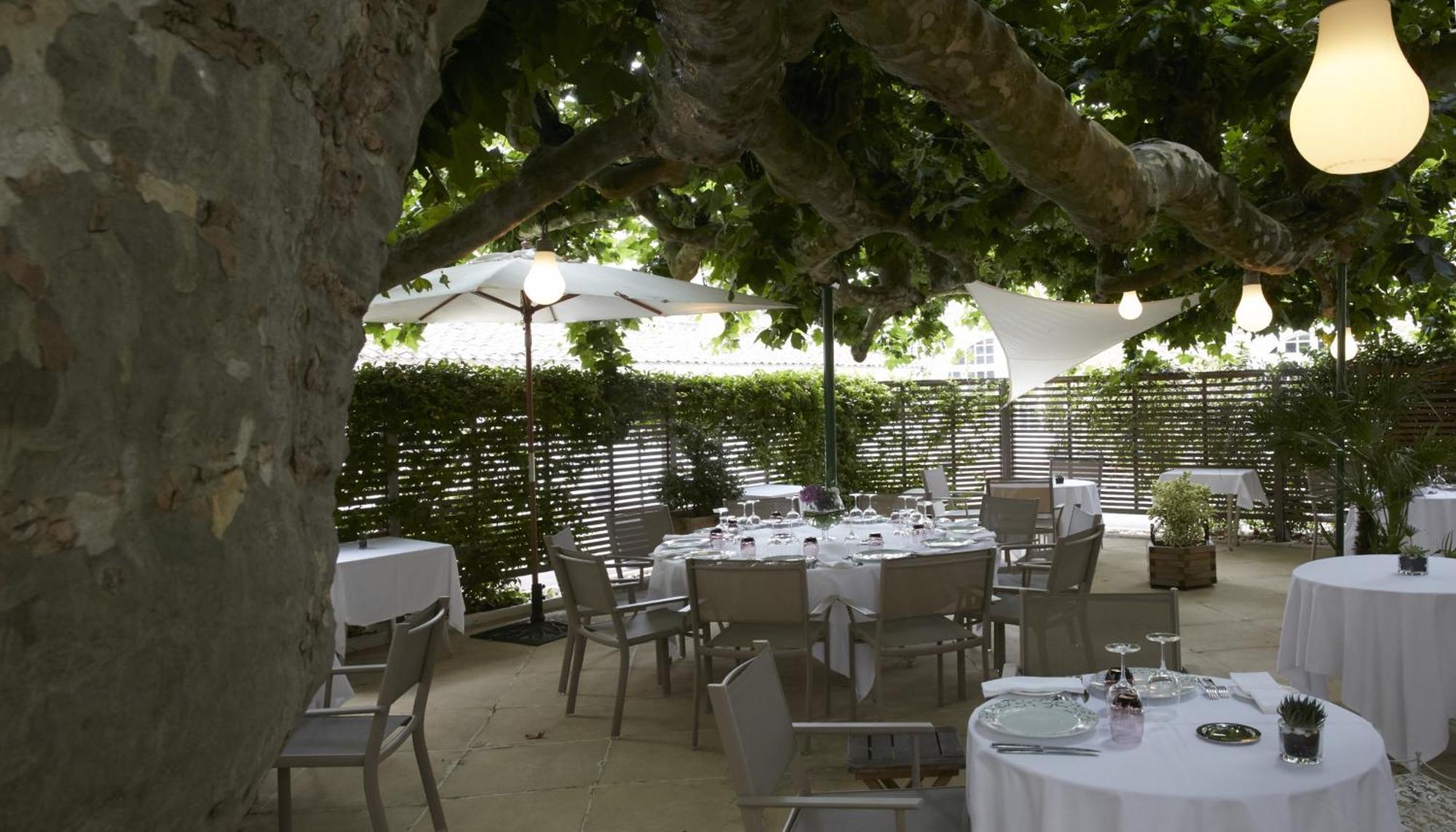 Logis Hotel - Restaurant Maison Claude Darroze Langon  Eksteriør bilde