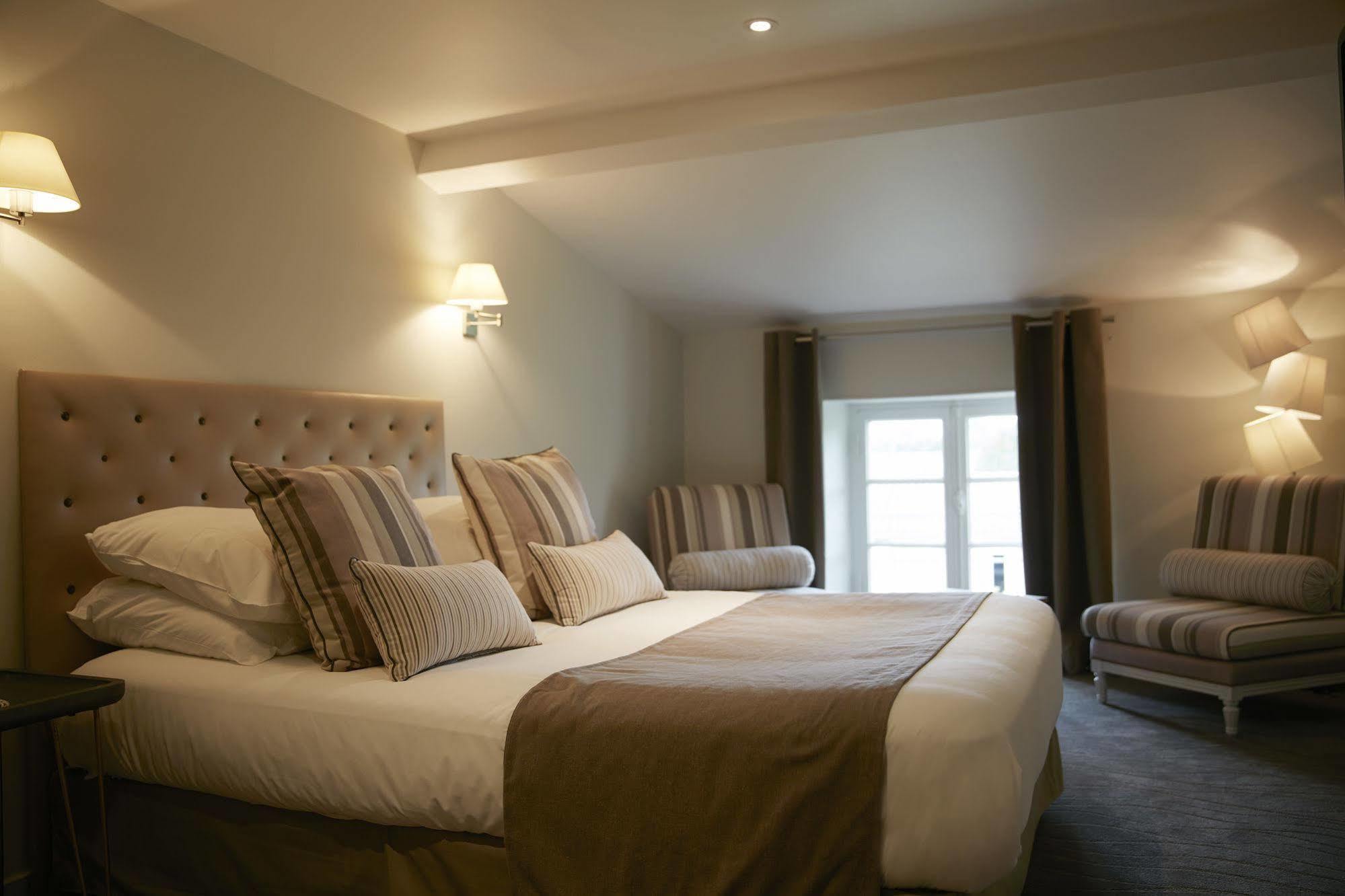 Logis Hotel - Restaurant Maison Claude Darroze Langon  Eksteriør bilde
